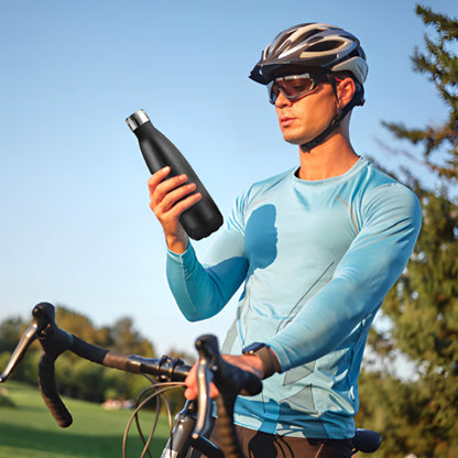 gourde-isotherme-polyvalente-adaptee-a-toutes-les-activites-sportives