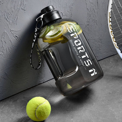 gourde-sportive-avec-couvercle-rabattable-pour-plus-de-confort