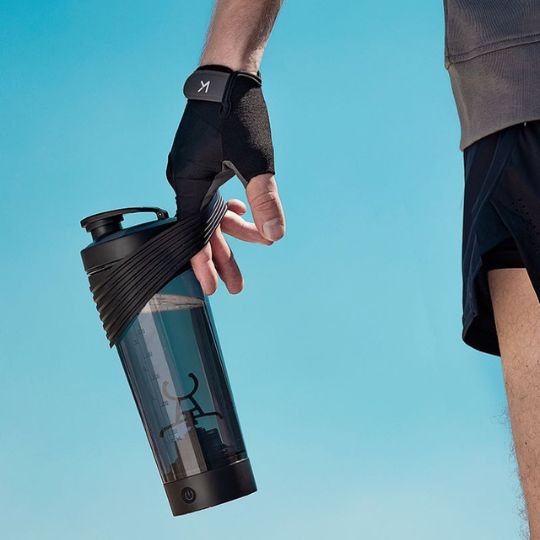 shaker proteine avec bouchon étanche pour un transport sans fuite